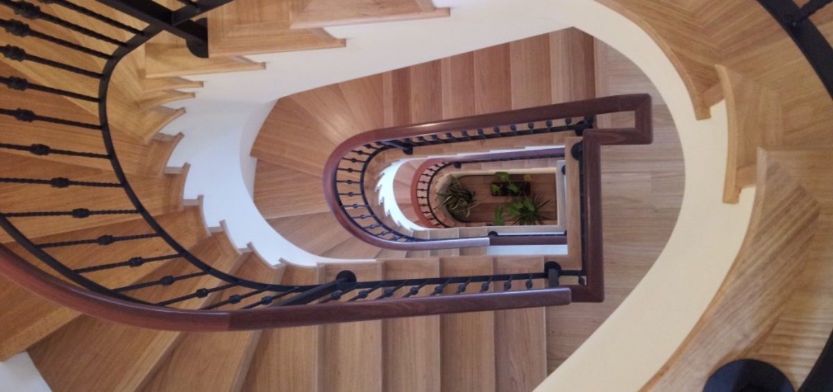 What type of staircase are you ?